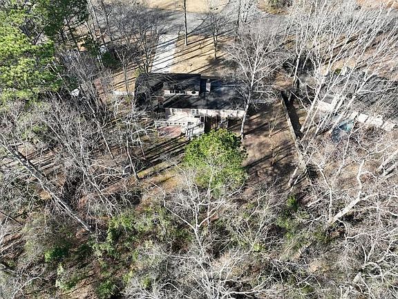 3rd image of 1739 Willow Creek Dr