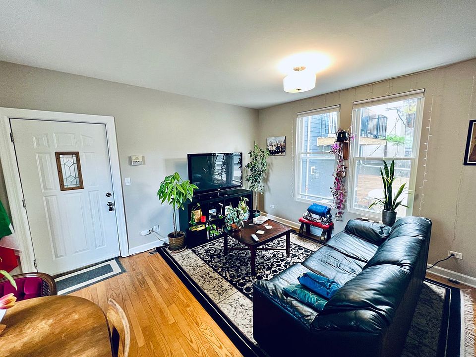 1st image of 1634 W Huron St #1R