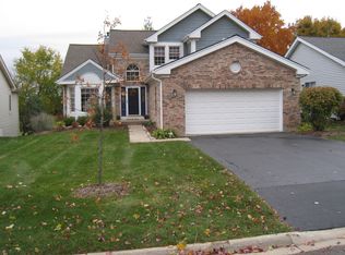 642 Golfers Ln, Bartlett, IL