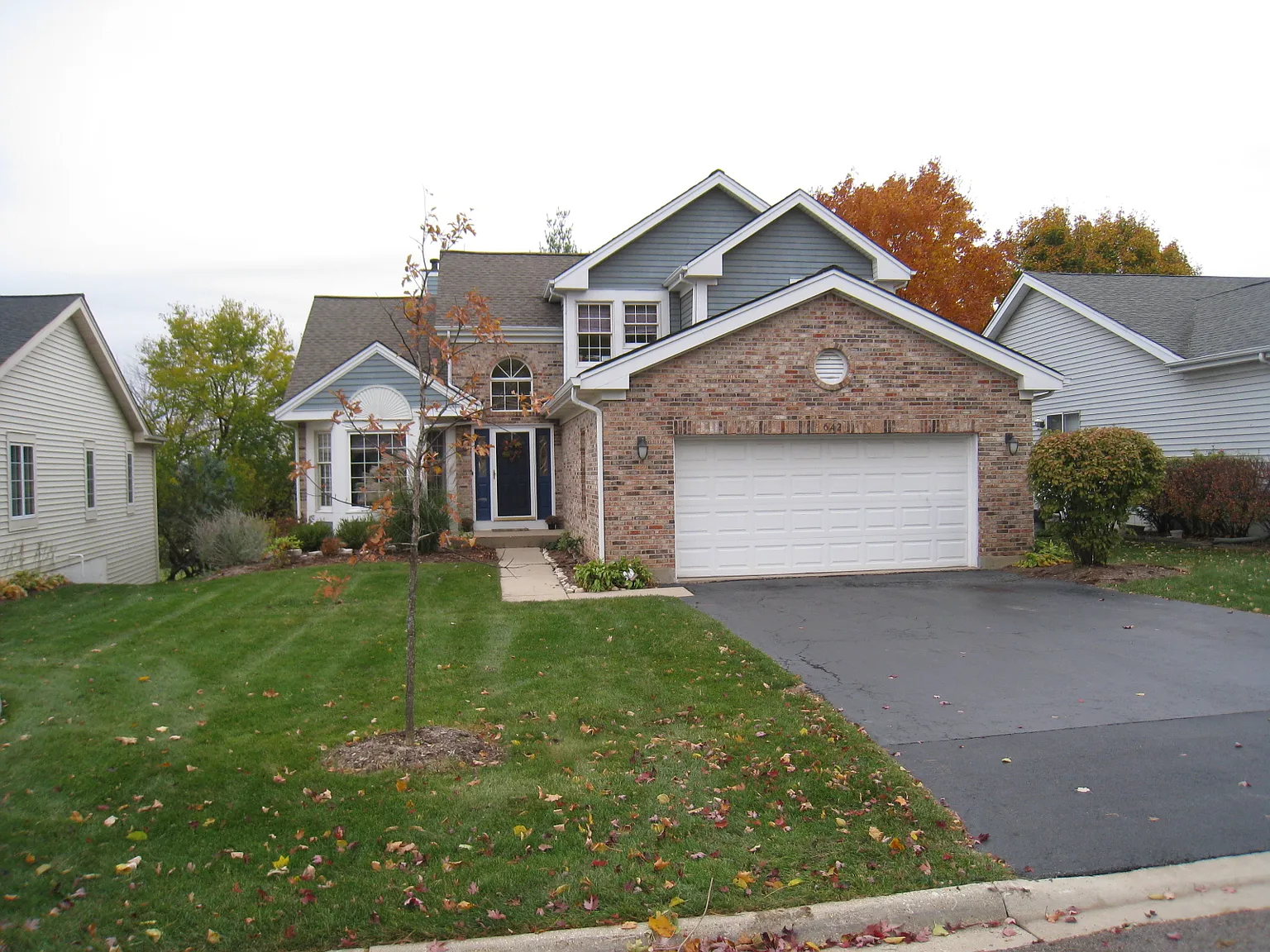 642 Golfers Ln photo 1