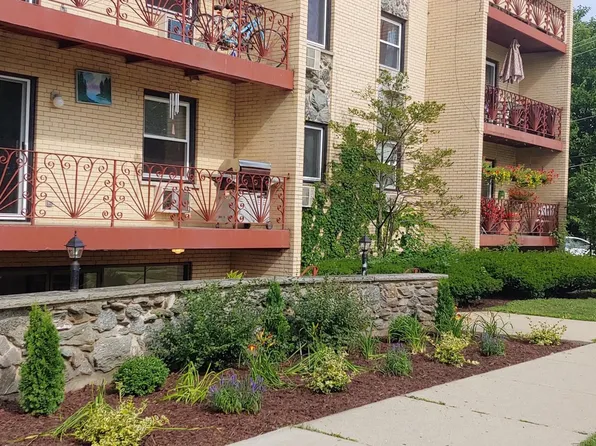 6720 N Damen Ave APT 2A, Chicago, IL 60645
