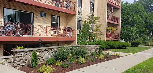 6720 N Damen Ave #2A Photo 1 6720 N Damen Ave #2A Photo 1