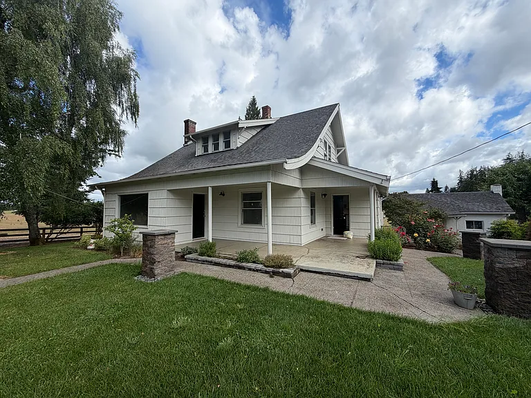 13985 S Leland Rd — Photo 2