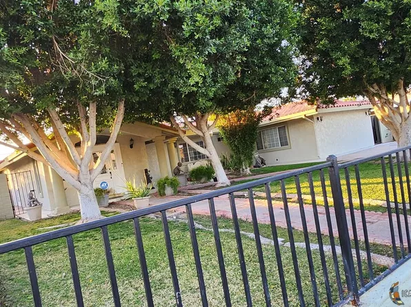 1215 Sterling Ave, Calexico, CA 92231