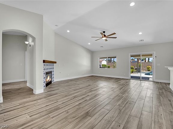 5th image of 5022 Mirage Garden St