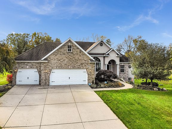 4th image of 6000 Royalton Dr SE