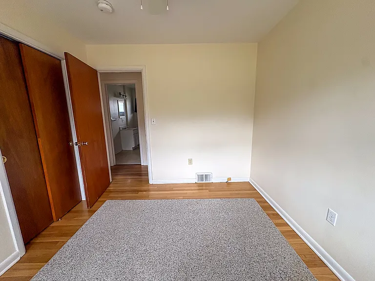 38 Marshall Dr — Photo 31