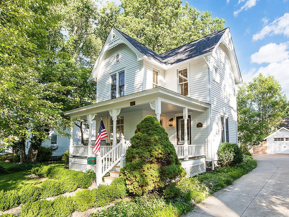 1st image of 238 Harrison St