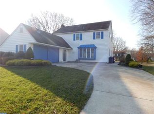 261 Southview Dr, Delran, NJ 08075
