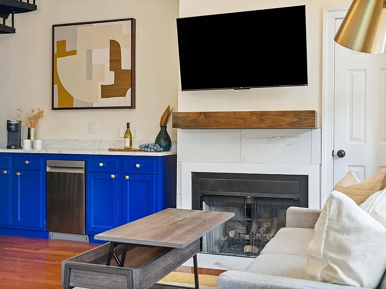 426 Race St #A — Photo 8
