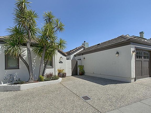 2nd image of 4950 Cliff Dr