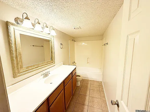 2 bed, 1240 sqft, $1,475 — Photo 4