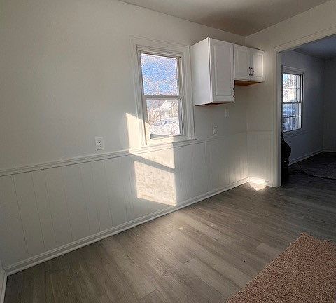 4th image of 610 Elm St