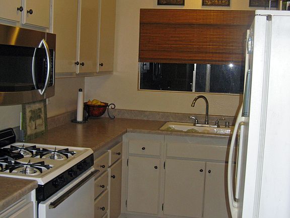 Kitchen with pantry, good storage