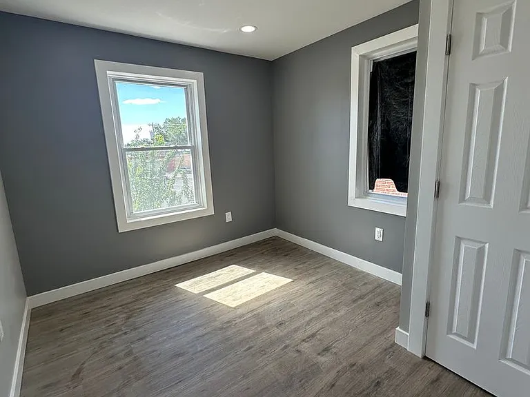 7216 Clinton Rd — Photo 11