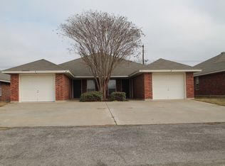 915B Rosewood Dr, Harker Heights, TX 76548