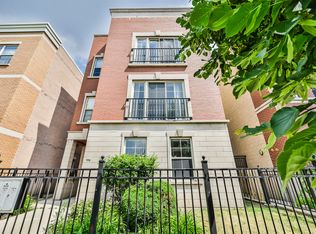 1136 W 13th St UNIT 101, Chicago, IL 60608