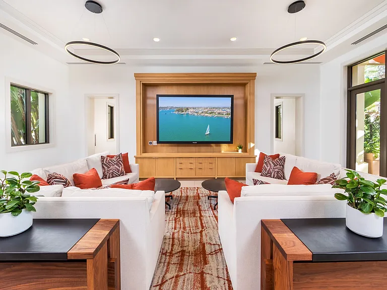 Amalfi Apartment Homes — Photo 15