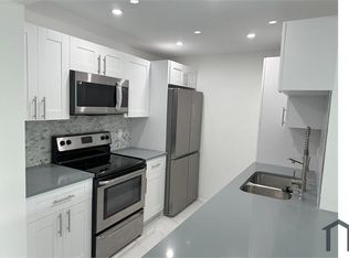 450 NW 20th St APT 102, Boca Raton, FL 33431