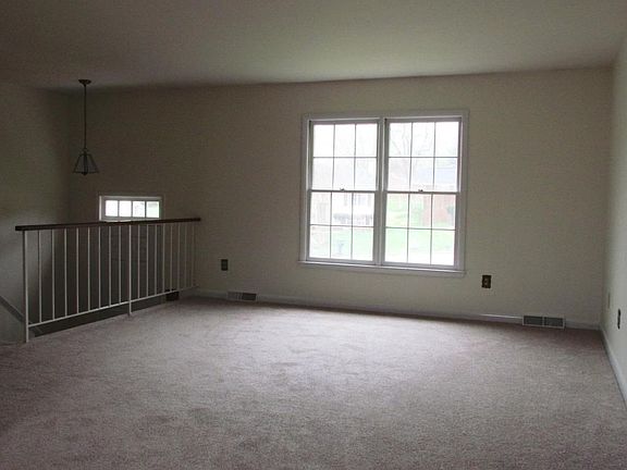 4th image of 6037 Old Manor Ct