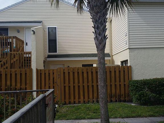 5th image of 639 Executive Center Dr APT 107