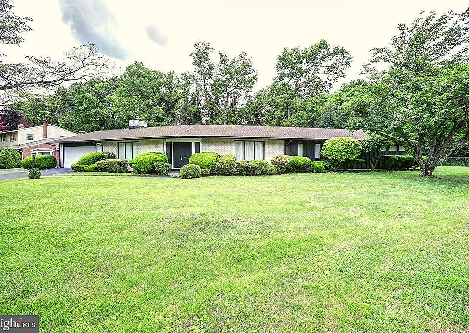 1st image of 13126 Woodburn Dr