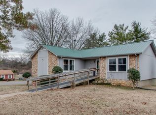 1146 Apple Valley Rd, Madison, TN 37115