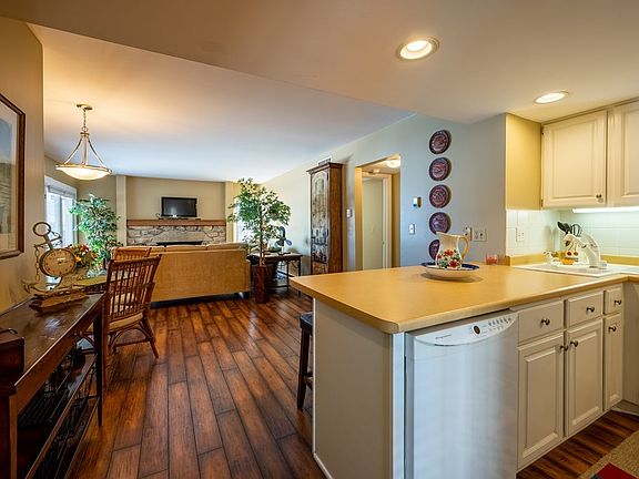 2nd image of 10686 Regatta Way Unit 504