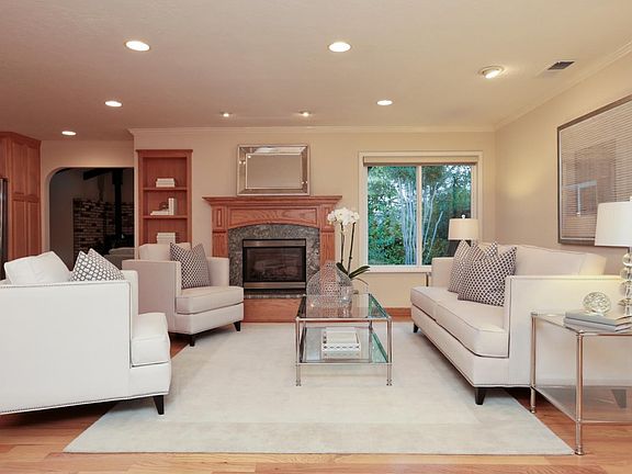 3rd image of 1555 Mitchell Way