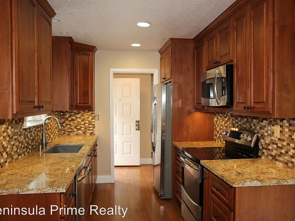 1st image of 153 Albacore Ln