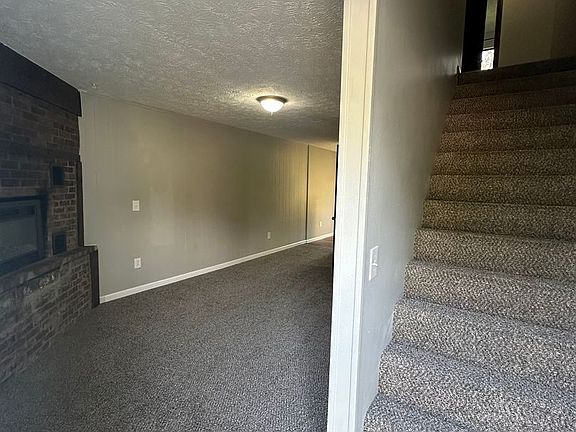 3rd image of 42 Forest Dr #104