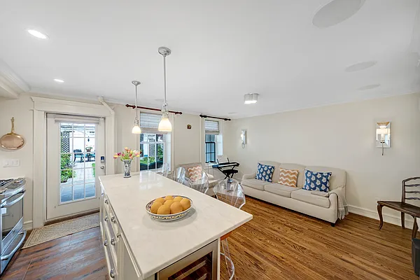Sold by Compass | media 4