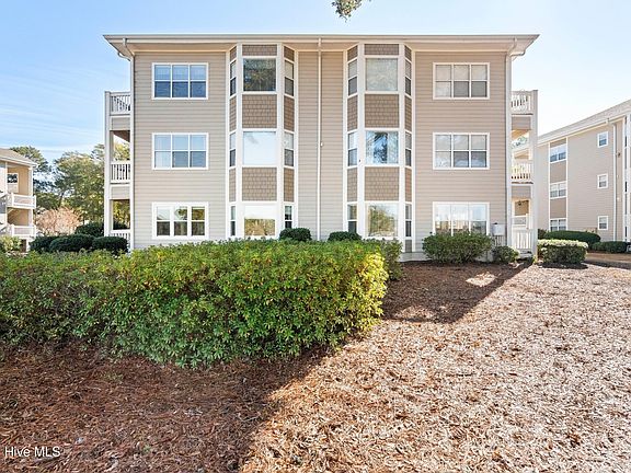 2nd image of 219 Kings Trail # 1301