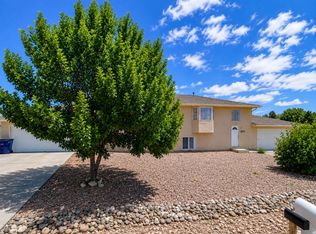 437 W Morning Glory Dr, Pueblo, CO 81007