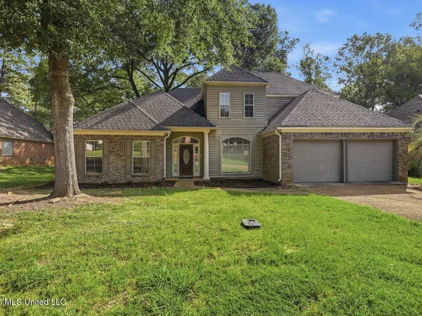 412 Meadowgreen Ln, Canton, MS 39046