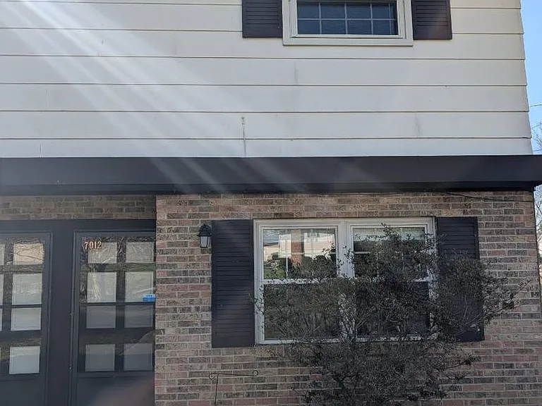 7012 Regency Rd — Photo 2