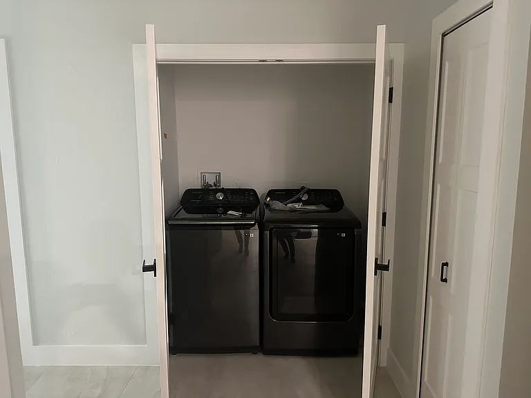 5306 NW 198th Ter — Photo 4