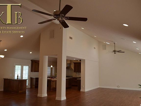 4th image of 8210 Country Lake Dr