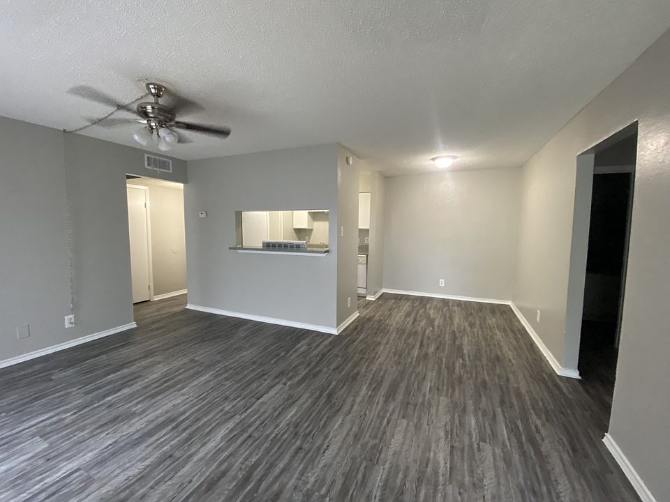 1st image of 1809 W Schunior Rd #712