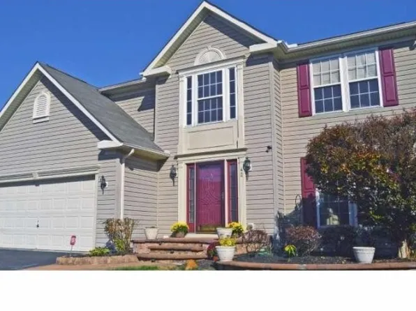 42 Phoebe Farms Ln, New Castle, DE 19720