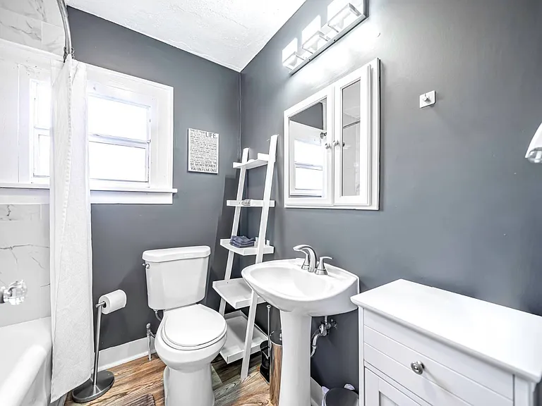 308 S L St — Photo 10