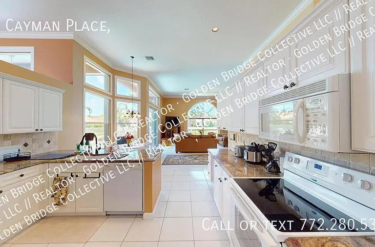71 Cayman Pl — Photo 5