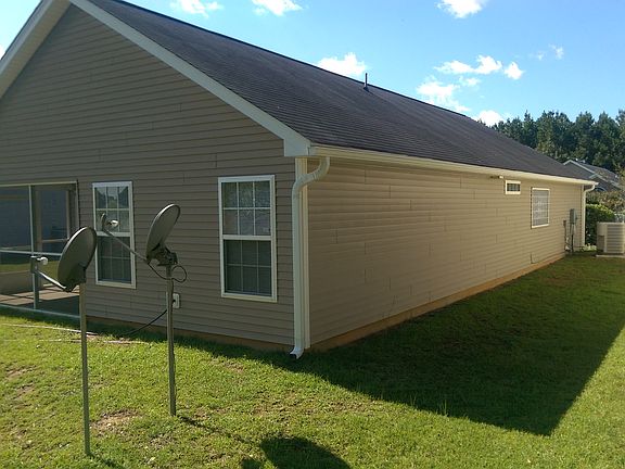 4th image of 334 Savannah River Dr