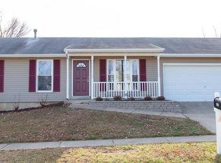 1338 War Bonnet Dr, O'Fallon, MO 63366