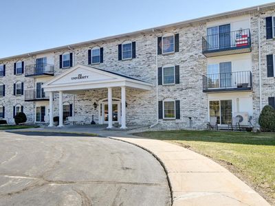 151 North University DRIVE #305, West Bend, WI, 53095