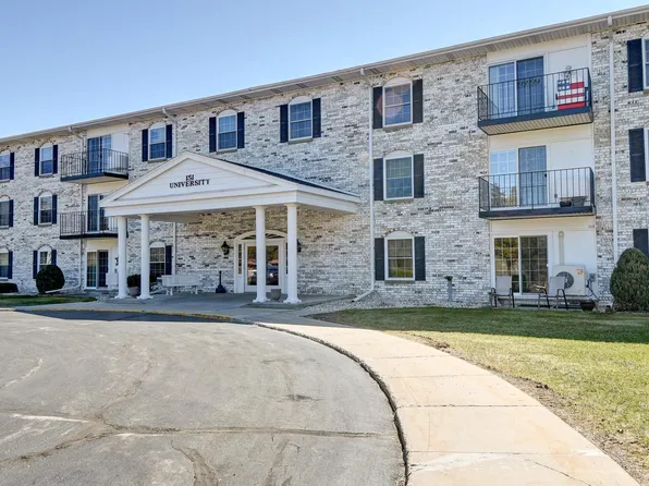 151 North University DRIVE #305, West Bend, WI 53095