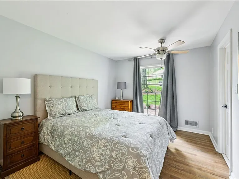 1130 Angelo Ct NE — Photo 23