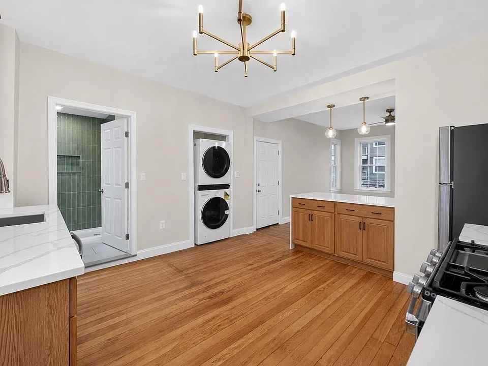 42 Etna St #4