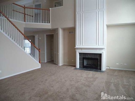 4th image of 1166 Goldfinch Ln