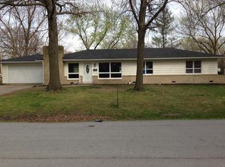 522 S Miles Ave, Centralia, MO 65240